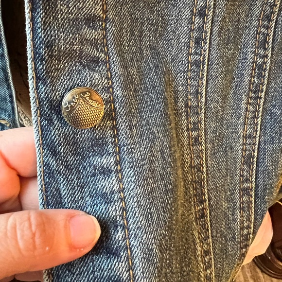 Free people Oversized Lace Paneled Denim Jacket Cropped Frayed Hem SZ Small Blue - Picture 10 of 15